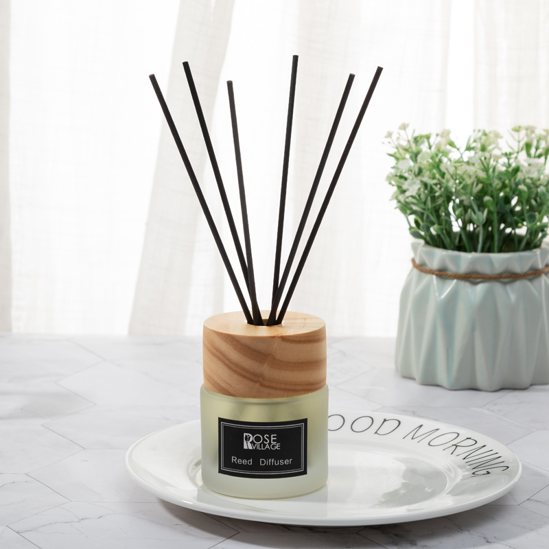 rattan fragrance / diffuser