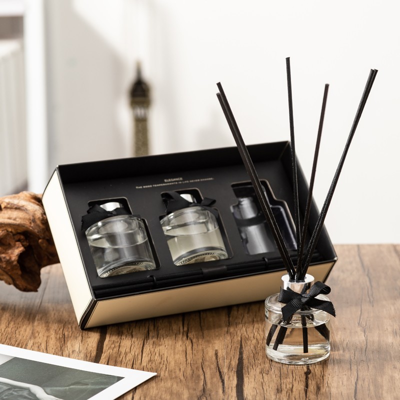 rattan fragrance / diffuser