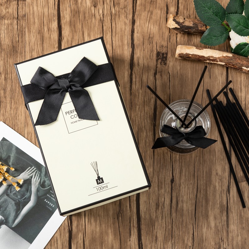 rattan fragrance / diffuser