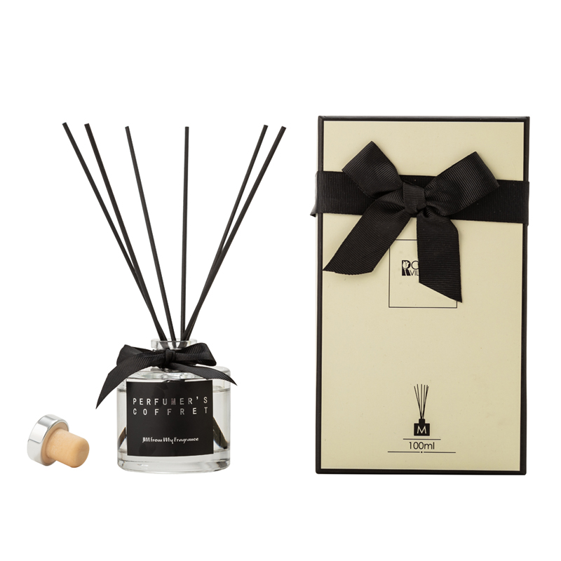 rattan fragrance / diffuser