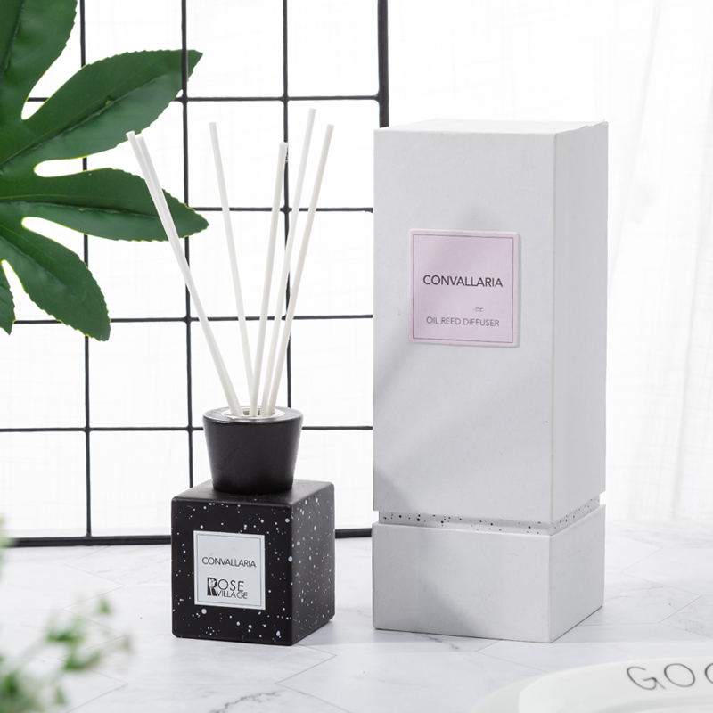 rattan fragrance / diffuser
